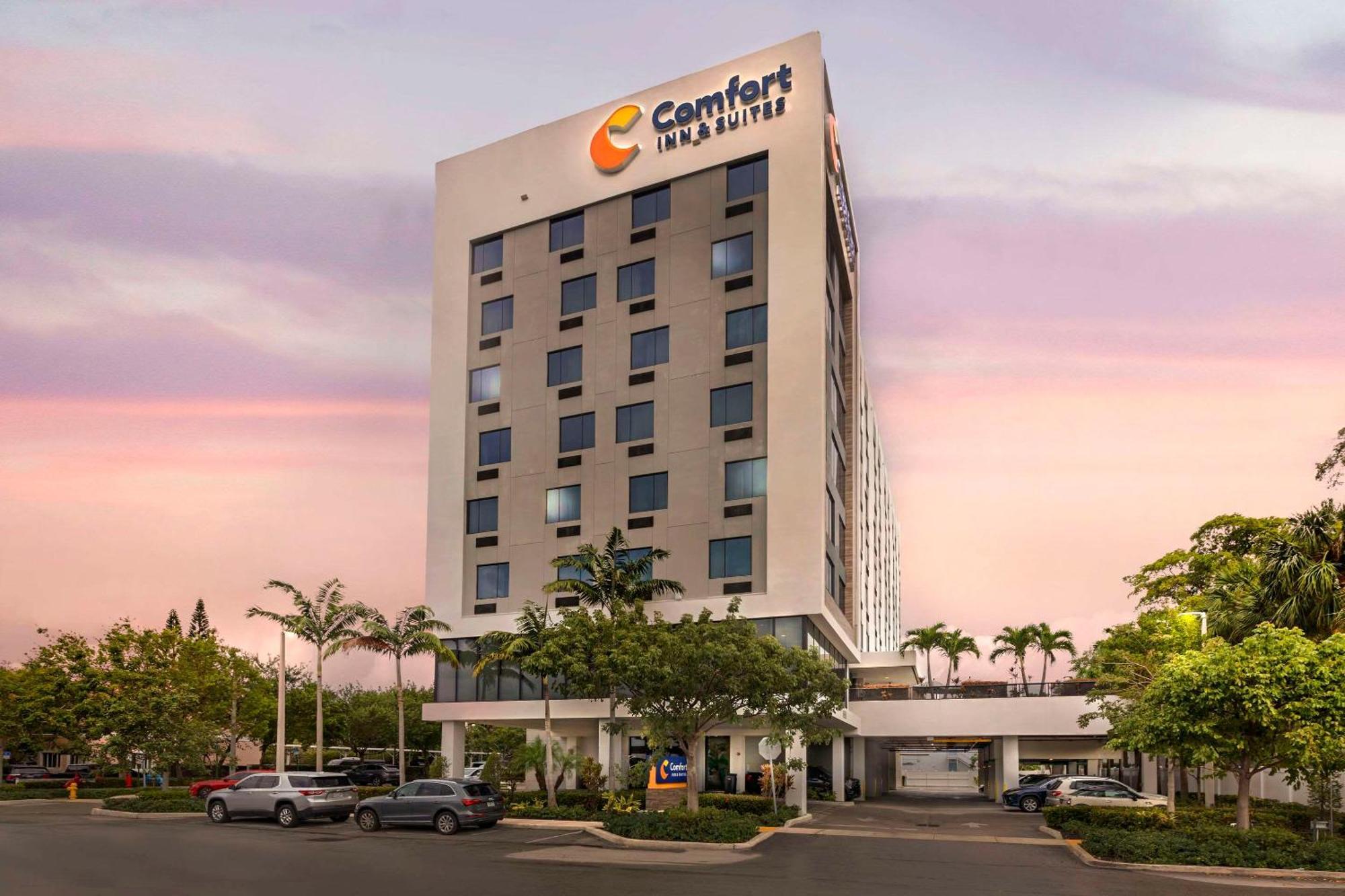Comfort Inn & Suites Miami International Airport Miami Springs Ngoại thất bức ảnh