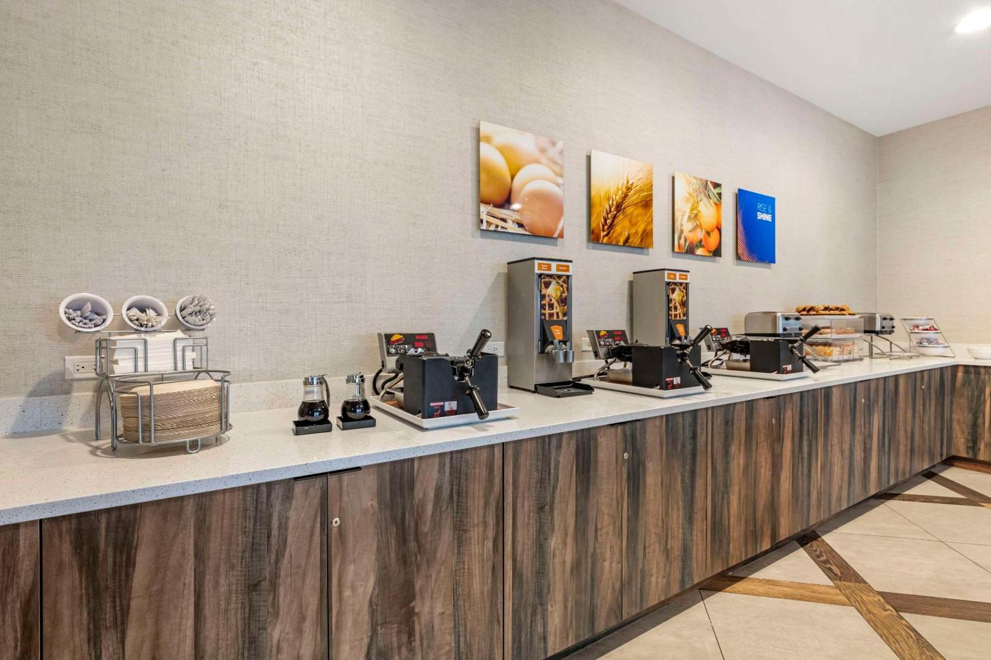 Comfort Inn & Suites Miami International Airport Miami Springs Ngoại thất bức ảnh